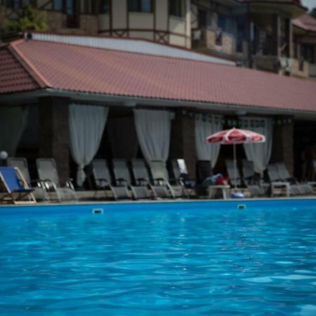 Olympica Hotel Almaty Ngoại thất bức ảnh