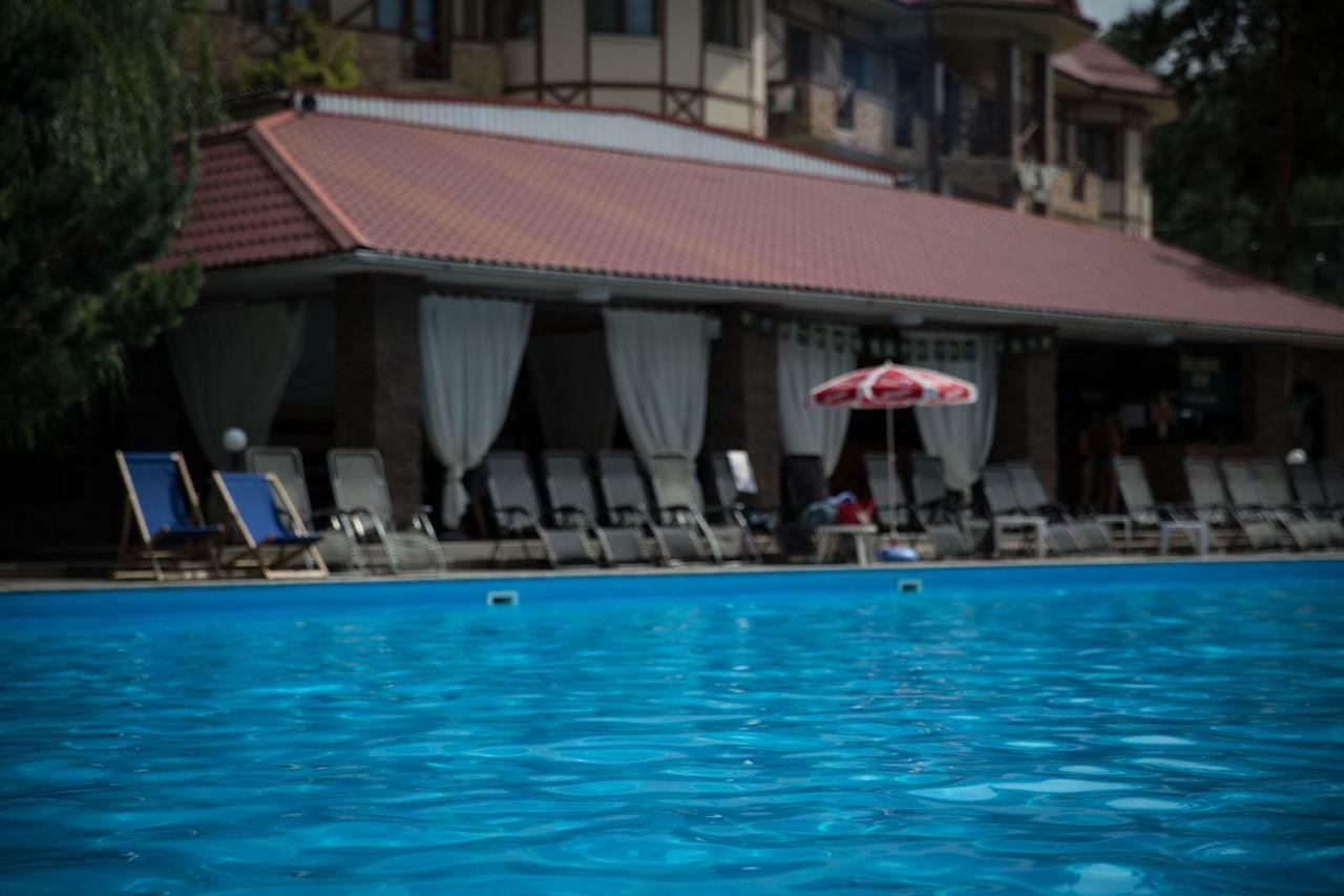 Olympica Hotel Almaty Ngoại thất bức ảnh